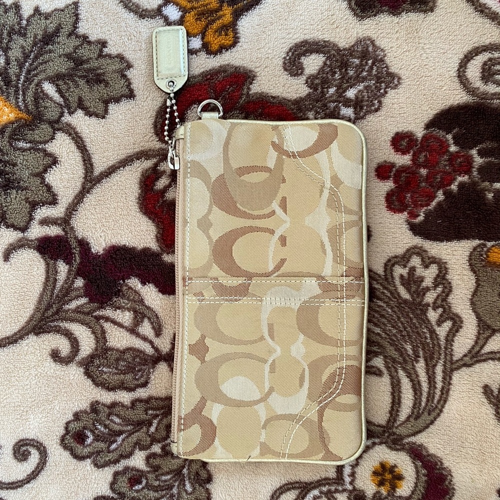 Coach wristlet